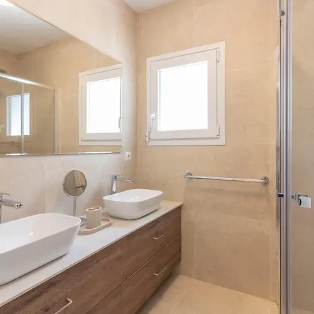 Robin - Costa Carpediem *